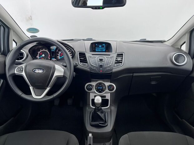 
								FORD FIESTA 1.6 SEL HATCH 16V FLEX 4P MANUAL 2017 full									