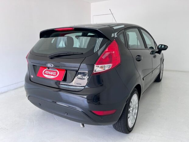 
								FORD FIESTA 1.6 SEL HATCH 16V FLEX 4P MANUAL 2017 full									