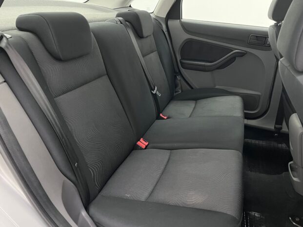 
								FORD FOCUS 2.0 GLX SEDAN 16V GASOLINA 4P MANUAL 2009 full									