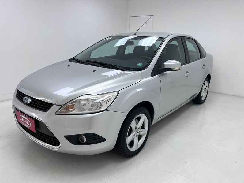 FORD FOCUS 2.0 GLX SEDAN 16V GASOLINA 4P MANUAL 2009
