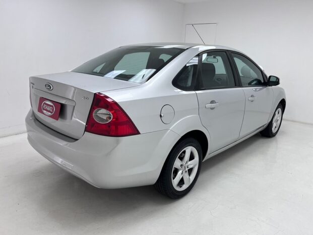 
								FORD FOCUS 2.0 GLX SEDAN 16V GASOLINA 4P MANUAL 2009 full									