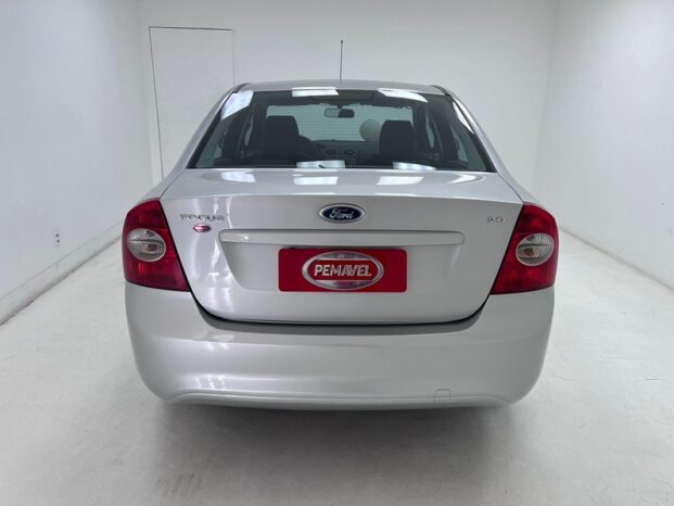 
								FORD FOCUS 2.0 GLX SEDAN 16V GASOLINA 4P MANUAL 2009 full									