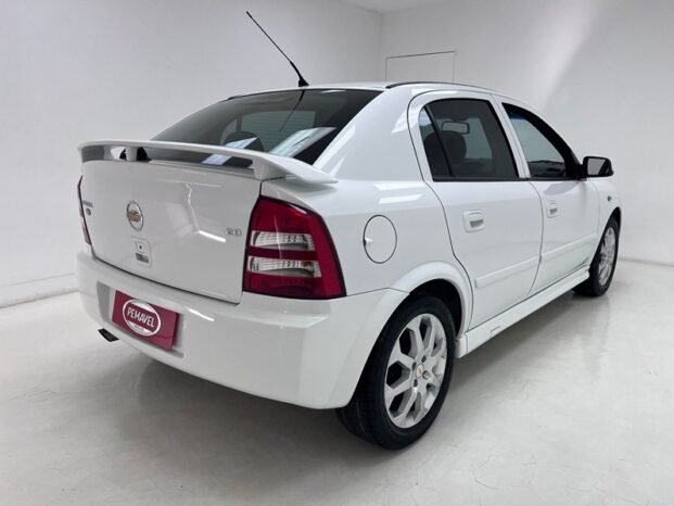 
								CHEVROLET ASTRA 2.0 MPFI ADVANTAGE 8V FLEX 4P MANUAL 2011 full									