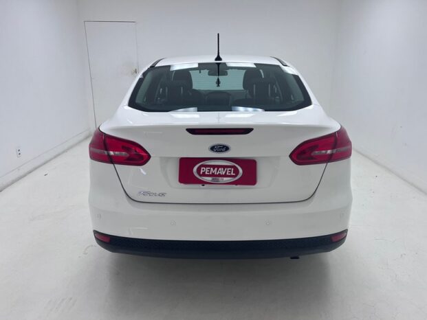 
								FORD FOCUS FASTBACK 2.0 SE 16V FLEX 4P POWERSHIFT 2019 full									