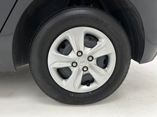 
								CHEVROLET ONIX 1.0 FLEX MANUAL 2023 full									