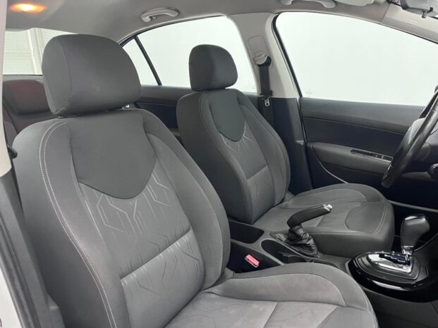 
								PEUGEOT 408 1.6 ALLURE THP 16V FLEX 4P AUTOMÁTICO 2017 full									