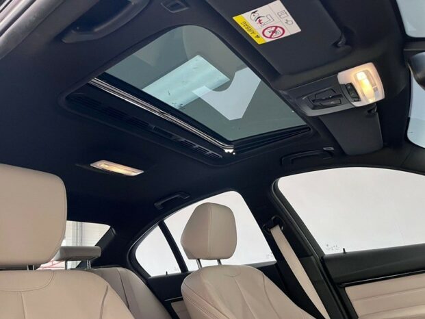 
								BMW 328I 2.0 M SPORT 16V ACTIVEFLEX 4P AUTOMÁTICO 2017 full									