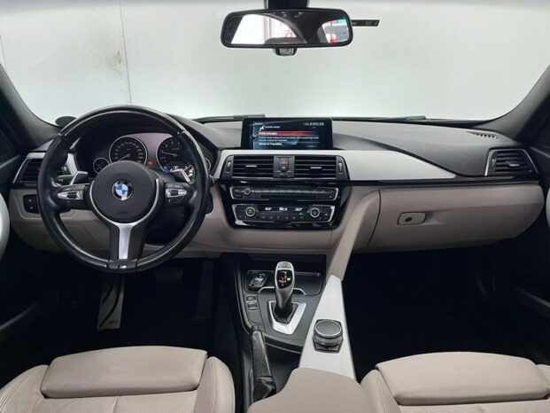 
								BMW 328I 2.0 M SPORT 16V ACTIVEFLEX 4P AUTOMÁTICO 2017 full									