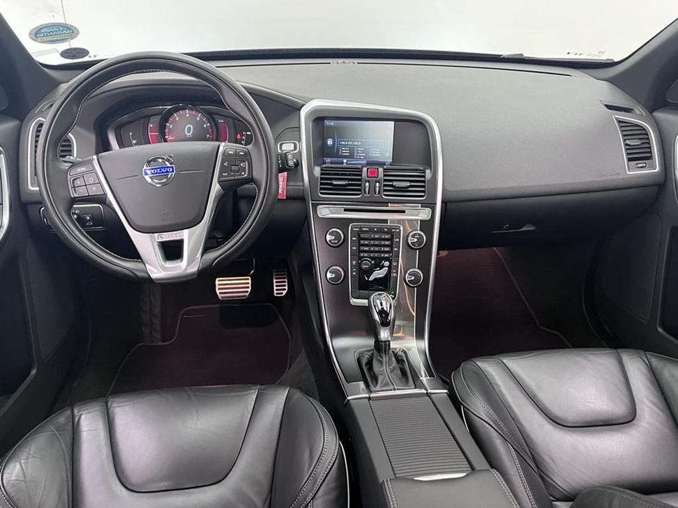 VOLVO XC60 2.0 T5 R DESIGN TURBO GASOLINA 4P AUTOMÁTICO 2014